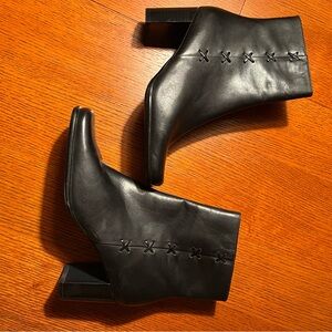 KB & Company Black Leather Boots NIB 7.5